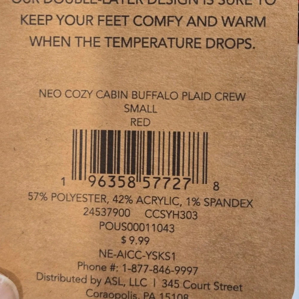 Northeast Outfitters Youth Cozy Cabin Buffalo‎ Plaid Crew Socks Grippers